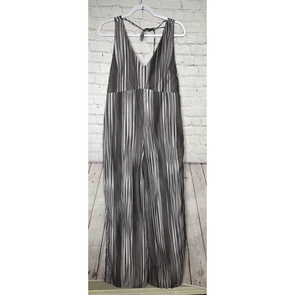 Fab'rik Fabrik Pant Jumpsuit Romper striped lined deep V‎ Wide Leg, sz M, EUC